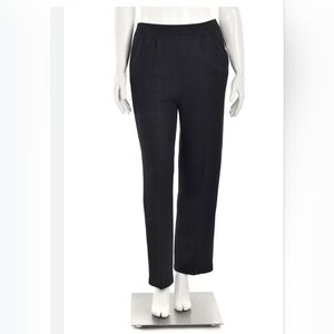 St. John Basics Black Pleated Pants preppy, old money, quiet luxury, mature